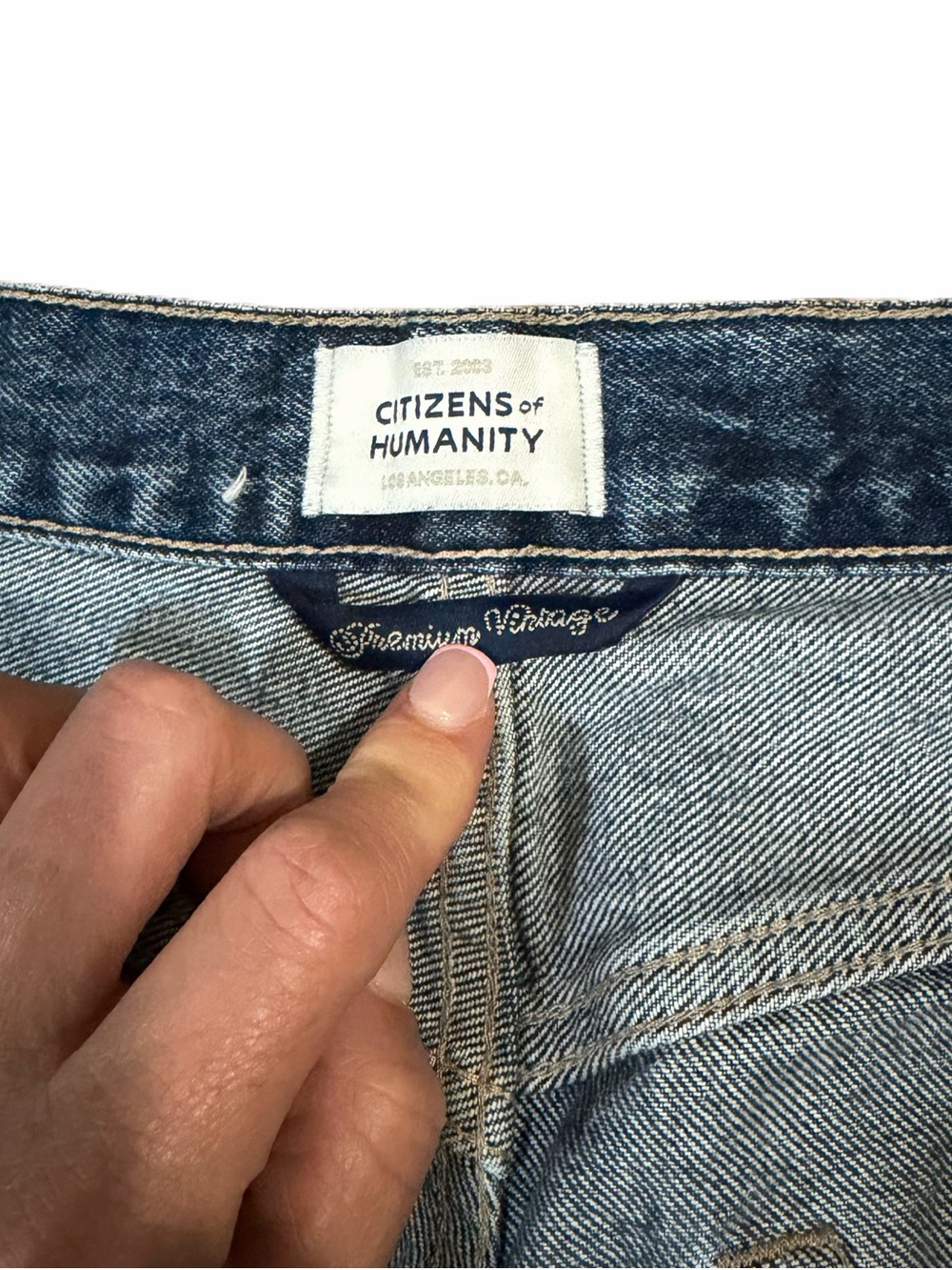 Citizens of Humanity Dahlia Bow Leg Baby Jeans Claremont Blue size 27 barrel - Picture 8 of 13